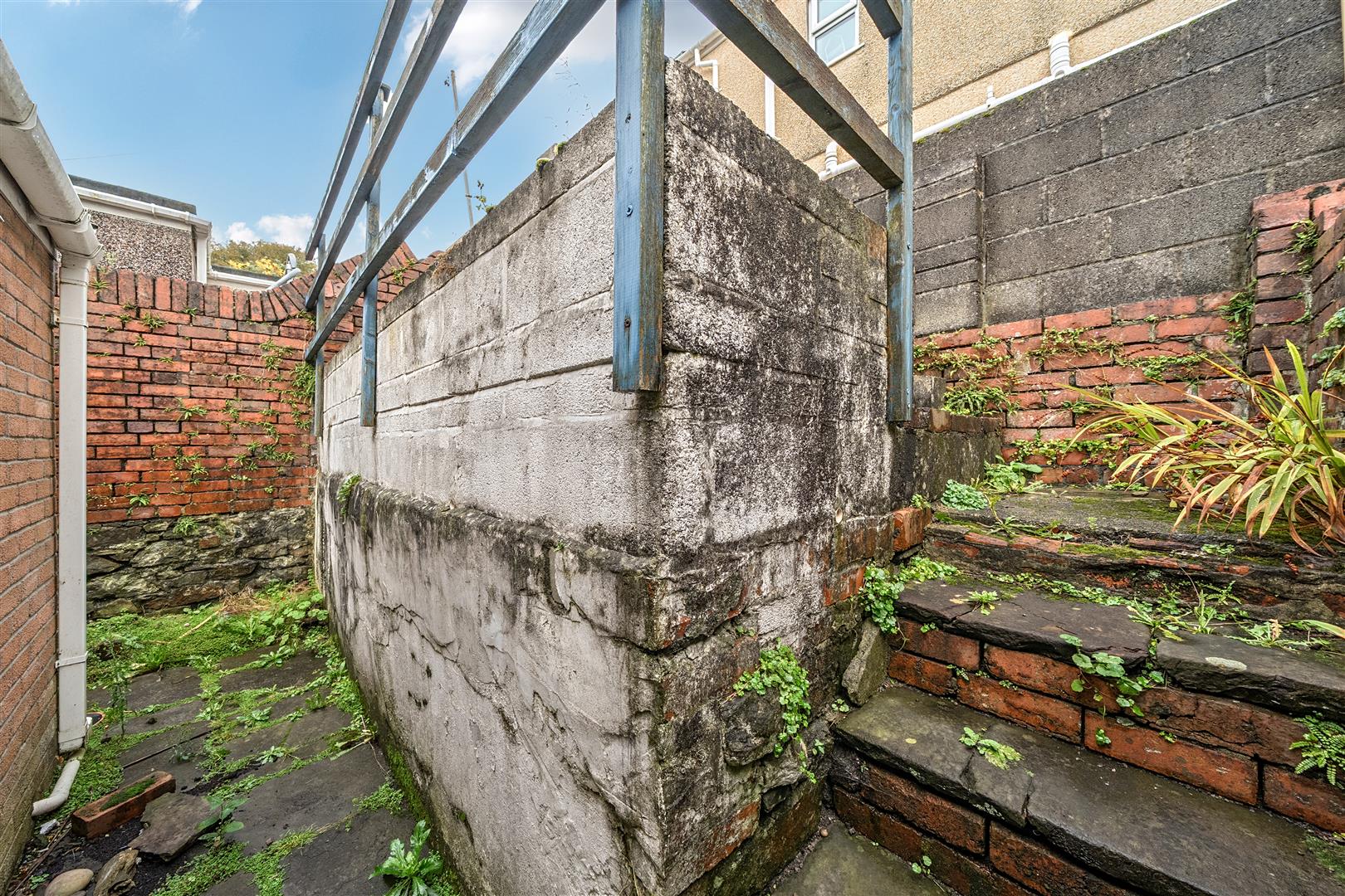 Rose Hill, Mount Pleasant, Swansea, SA1 6HY